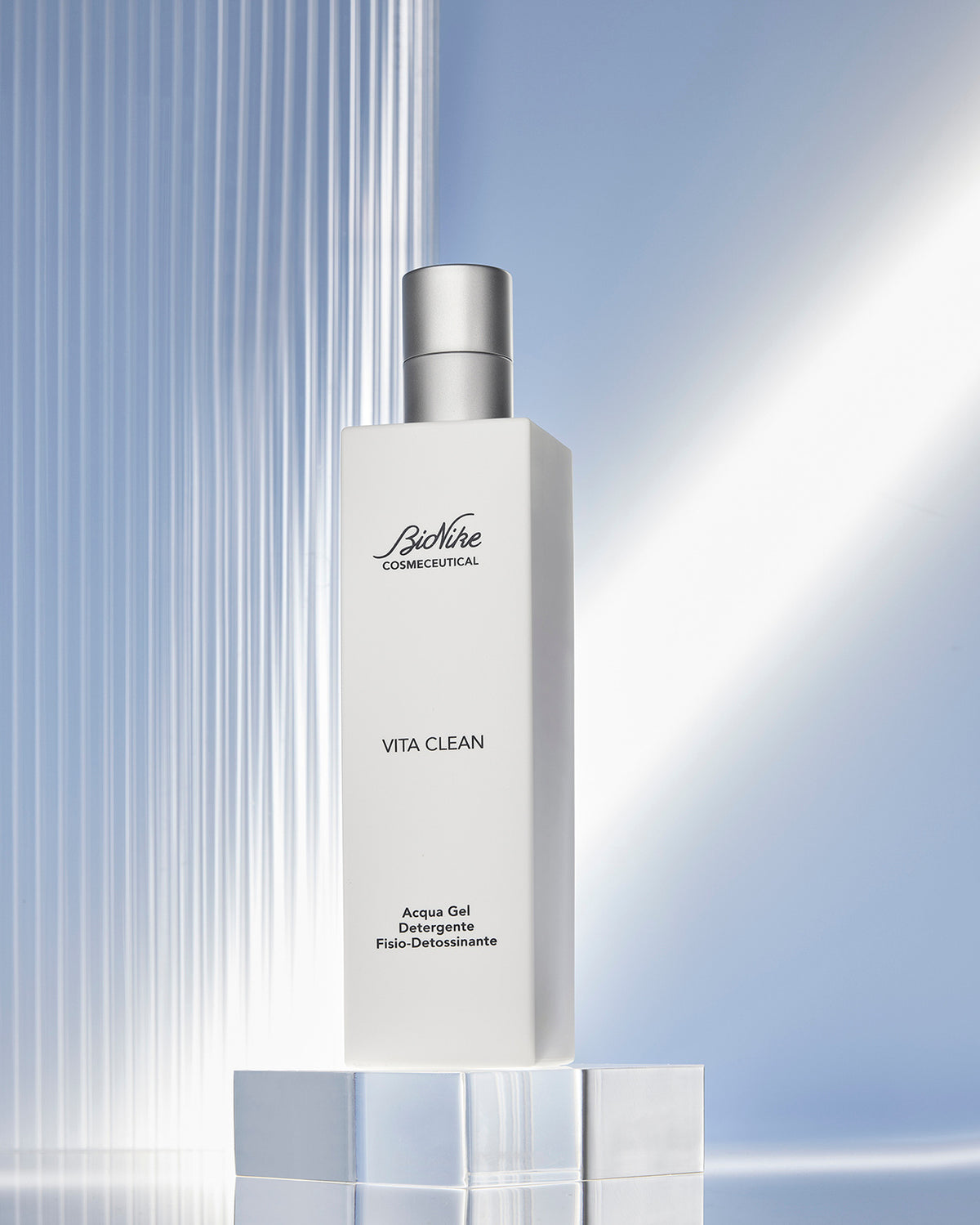 BioNike Cosmeceutical Vita Clean Physio-Detoxifying Cleansing Water Gel, 215 ml