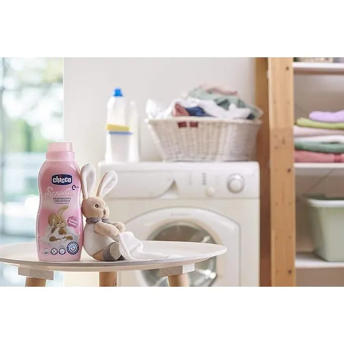 Chicco - Sensitive Concentrated Softener Delicate Flowers 0m+ - GOLDFARMACI