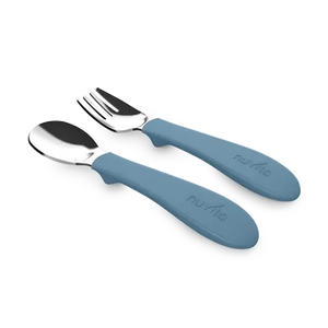 Nuvita - Children's cutlery set in steel and silicone handle - KiddieKit 8472 - GOLDFARMACI
