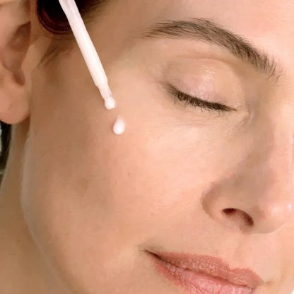 Nuxe - The Dark Spot Correcting Serum - GOLDFARMACI