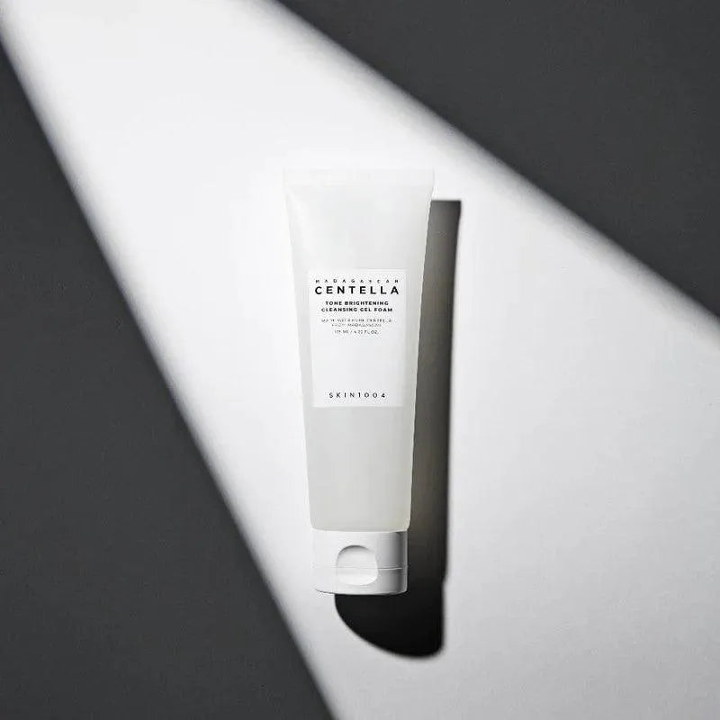 Skin1004 - Centella Tone Brightening Cleansing Gel - GOLDFARMACI