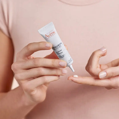 Avène - Hyaluron Activ B3 Triple Action Eye Cream