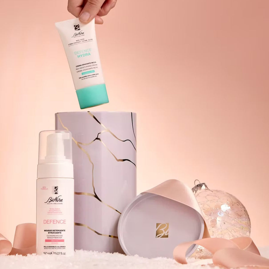 BioNike Defence Beauty Essentials 2025 gift set with cleansing foam and rich moisturising cream