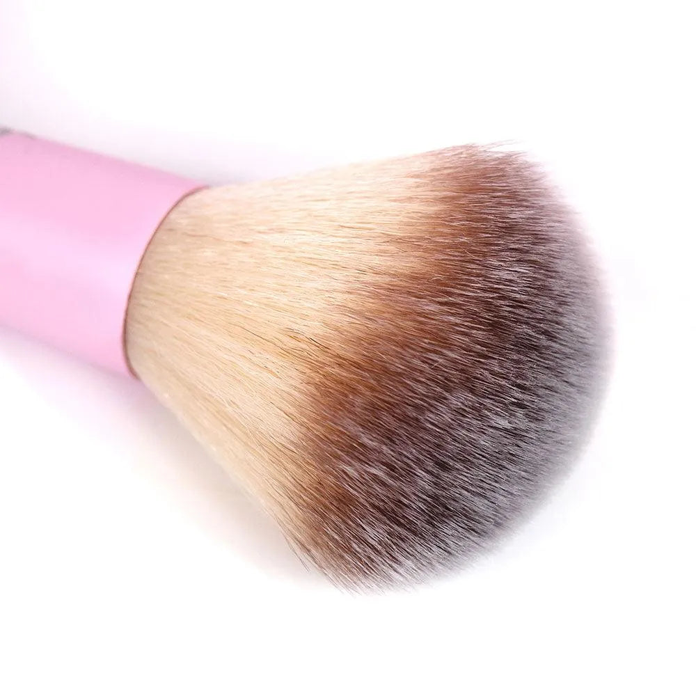 Brushworks - HD Blush Brush - GOLDFARMACI