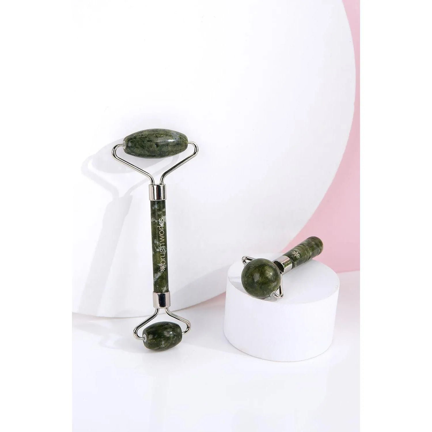Brushworks - Jade Roller & Globe Set - GOLDFARMACI
