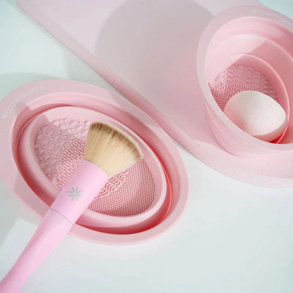 Brushworks - Silicone Makeup Brush Cleaning Bowl - GOLDFARMACI