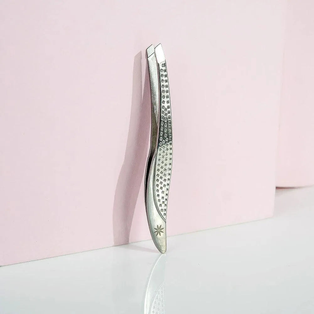 Brushworks - Traditional Tweezers - GOLDFARMACI